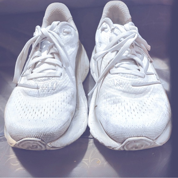 Men’s & Women’s new balance sneakers size 8 - Picture 1 of 3